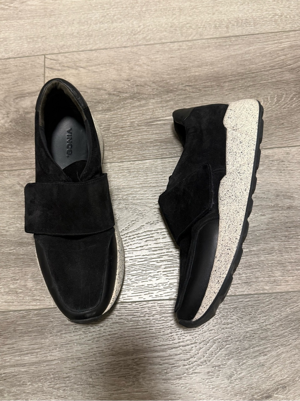 Vince Gage Leather & Suede Sneakers black size 8.5